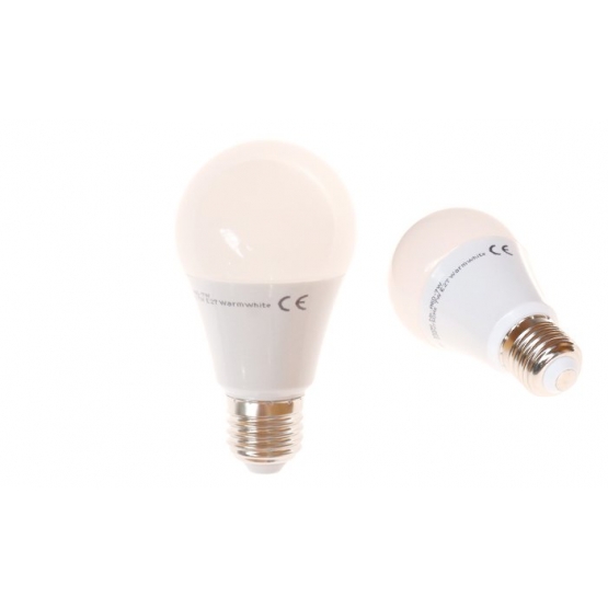 LED izzó A60-7W E27