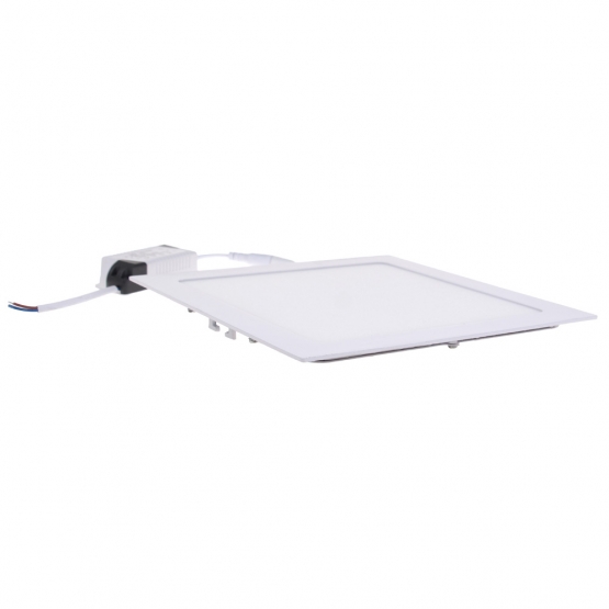BEÉPÍTHETŐ LED PANEL 18 W