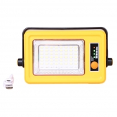 Napenergiás LED reflektor powerbankkal