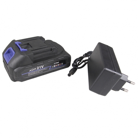 21V akkumulátoros láncfűrész teleszkópos rúddal 1 m