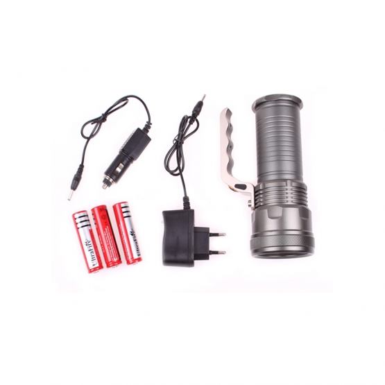 Professzionális lámpa 1800 lm-es töltővel