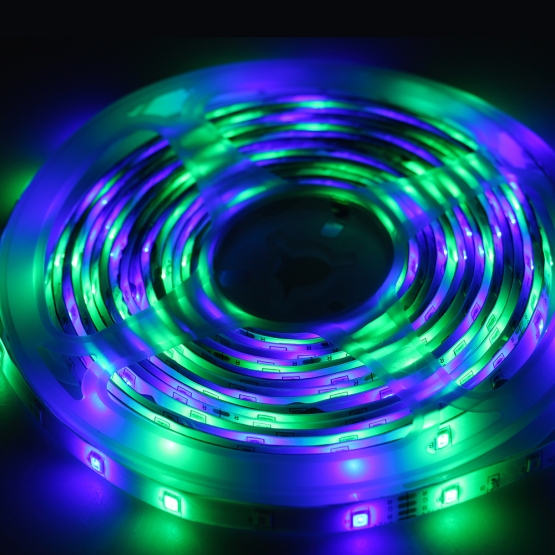 2 db (5m+5m) összesen 10 méteres LED - RGB 230 V / 12 V