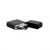 BENZINES ÖNGYÚJTÓ FEKETE