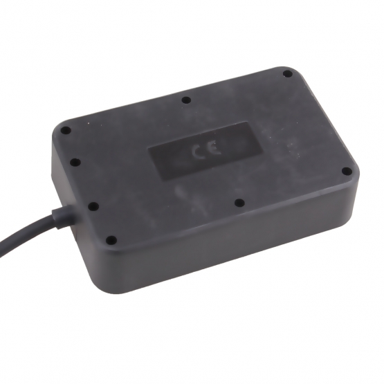 Hosszabbító kábel 2 m 4 aljzattal és USB-vel